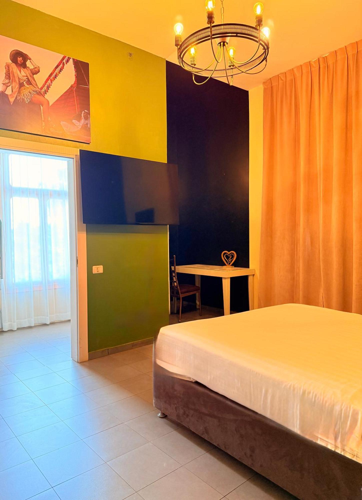 Inta Hotel (Adults Only) Tel Aviv Exterior photo