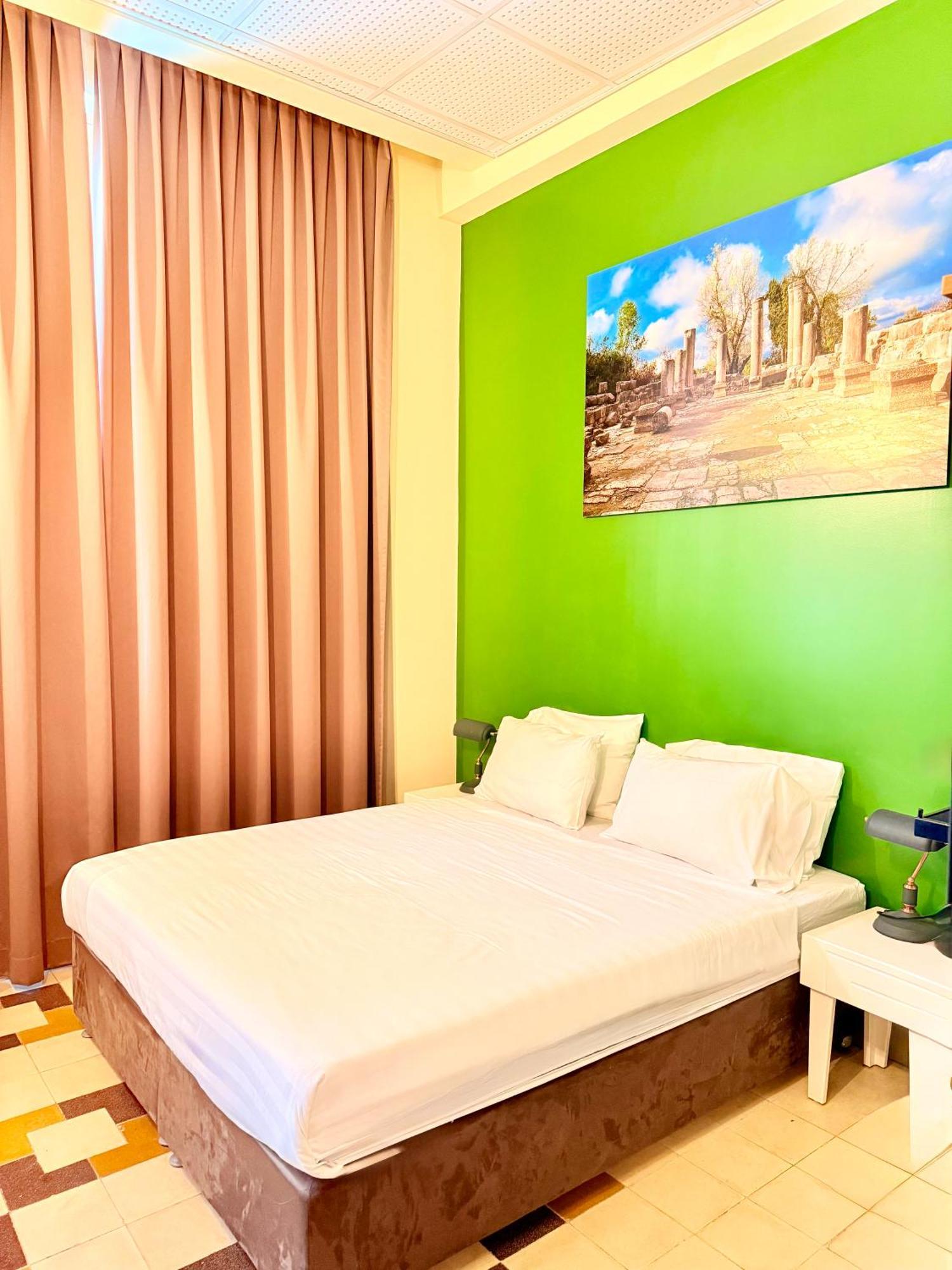 Inta Hotel (Adults Only) Tel Aviv Exterior photo